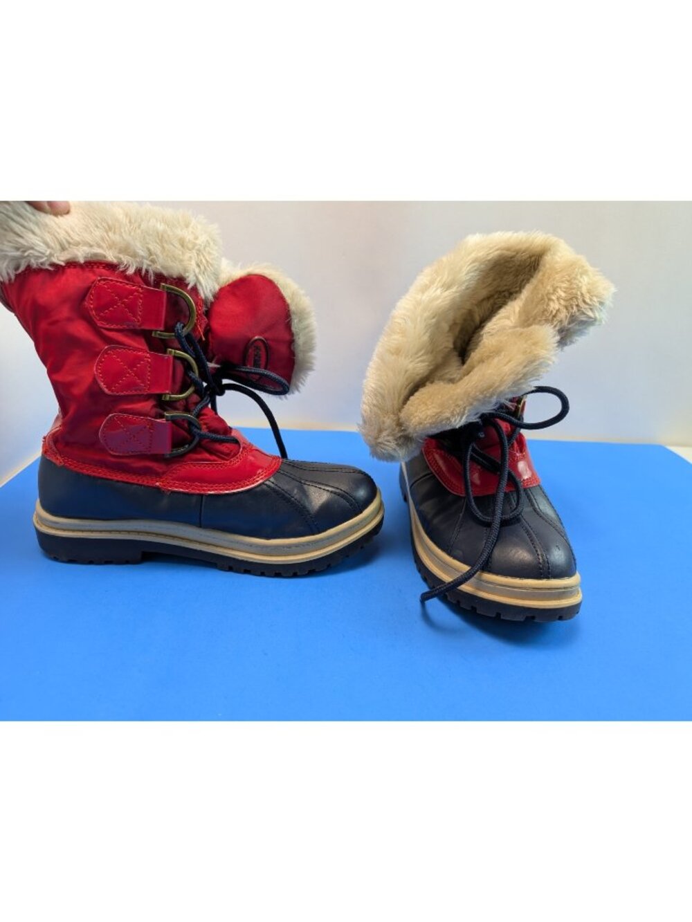 Khombu Womens Tess Red Faux Fur Winter Snow Waterproof Boots Size 7